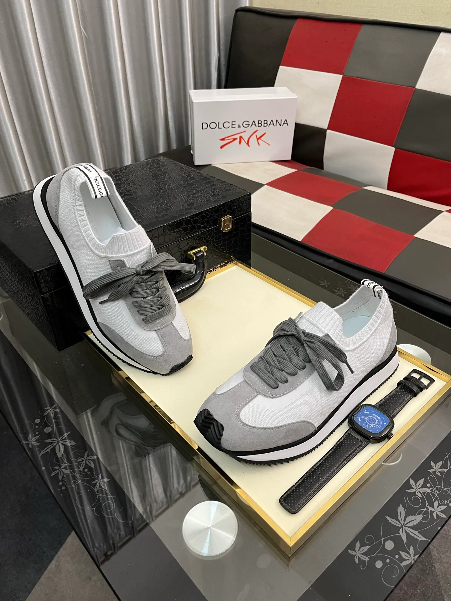 Men's Men's Shoes💰420⌚️⌚️••Dolce&Gabbana••DG✔️High-end men's sports and casual shoes. Original goods from top counters. Original imported cowhide, multi-material splicing design ➕Imported cowhide lining, cowhide feet ➕Original TPR elastic outsole. Size: 36-46🔟Colors available